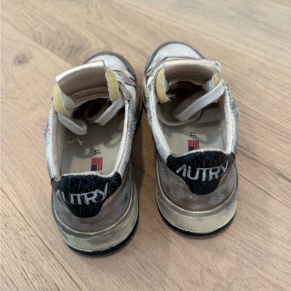 Women’s Autry Fashion Sneaker Size 37 - Picture 4 of 7